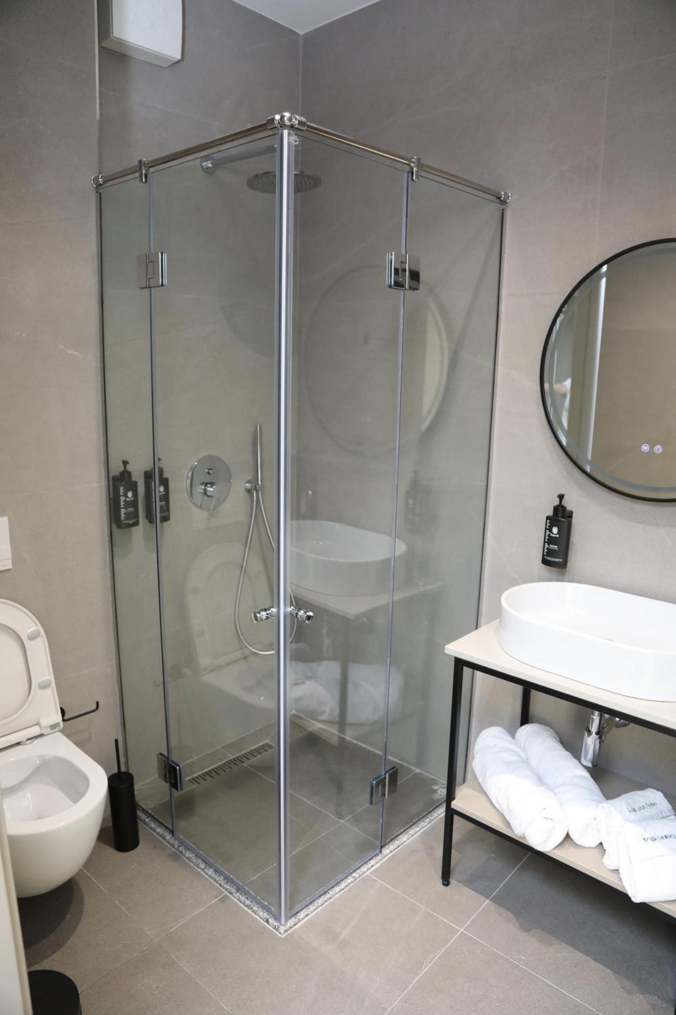 Kruja Luxury Suites Номер фото