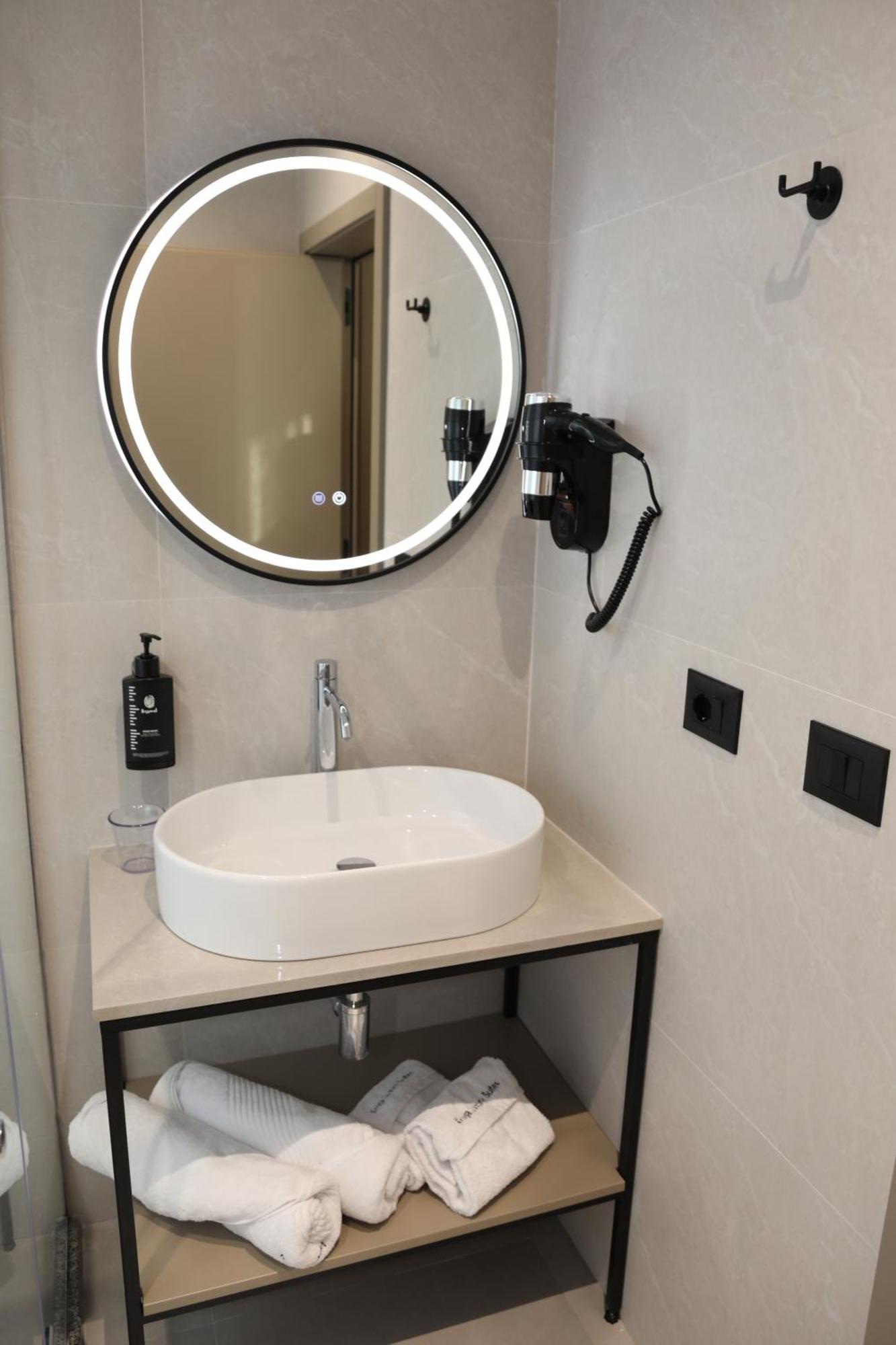 Kruja Luxury Suites Номер фото